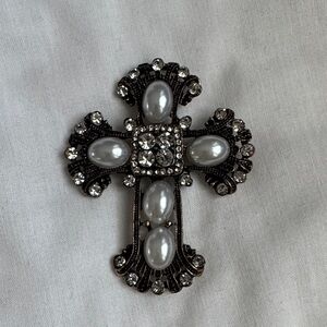 Elegant Pearl and Rhinestone Cross Brooch